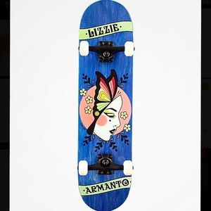 Birdhouse Lizzie Armanto skateboard